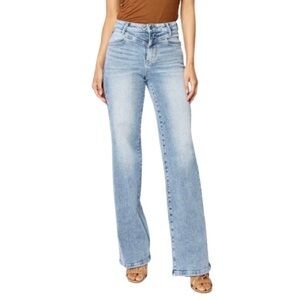 Light Wash High-Rise Wide Leg Women's Jeans